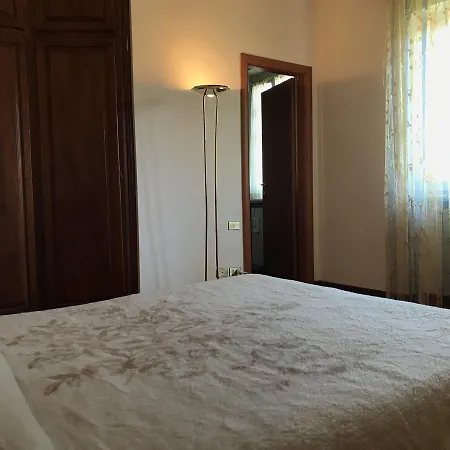 Casa Esmeralda Garda (Verona)